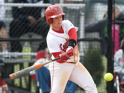 Softball Defeats IUPUI 5-4 In Thrilling Win