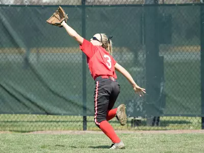 Softball Wins With Come Behind Victory 4-2