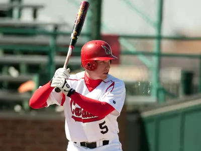Baseball Drops Season Opener At No. 15 Arkansas