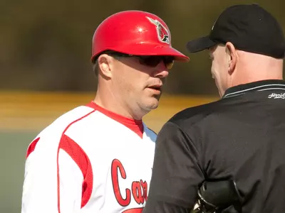Baseball Drops 3-2 Decision At No. 8 Coastal Carolina