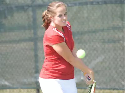 Women's Tennis Finishes Day One At Queen City Invitational