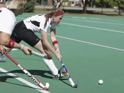 Field Hockey Opens Season With Win Over Davidson