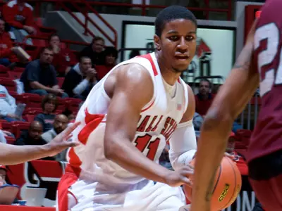 Men's Basketball Travels To Central Michigan Wednesday