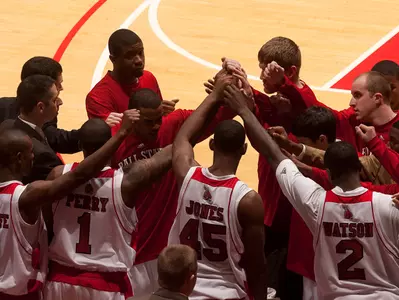 Men's Basketball Travels To Ohio Sunday At 2 P.M.