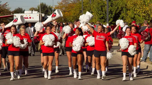 Ball State Cheerleaders Hosting Stunt Clinic