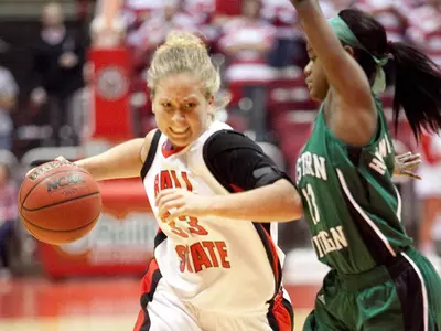 Women's Hoops Travels To Western Michigan Saturday