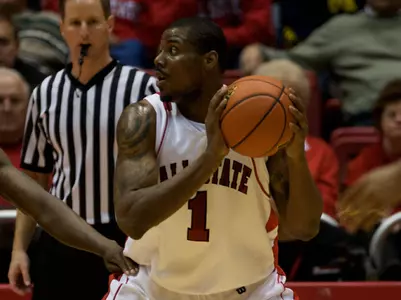 Men's Basketball Hosts Akron Saturday At Noon