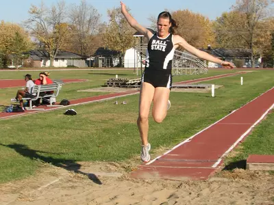 Track & Field Ties For Third At Miami Invitational