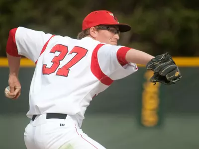 Baseball Rallies Past Buffalo, 6-5