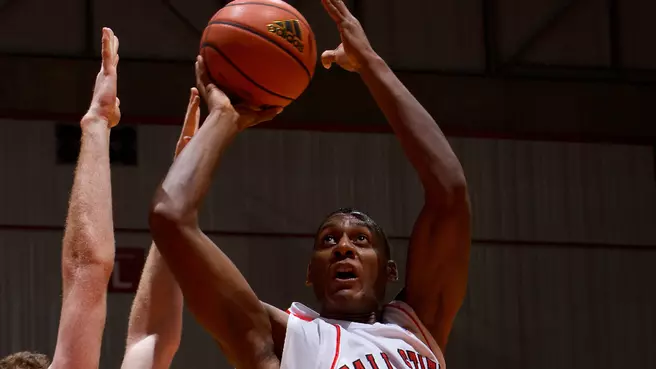 Men's Hoops Opens MAC Play With Victory At NIU