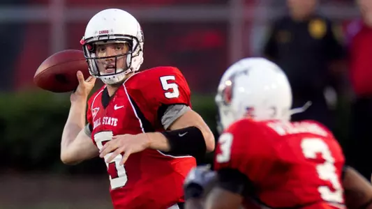 Football Loses at 18th-Ranked Iowa