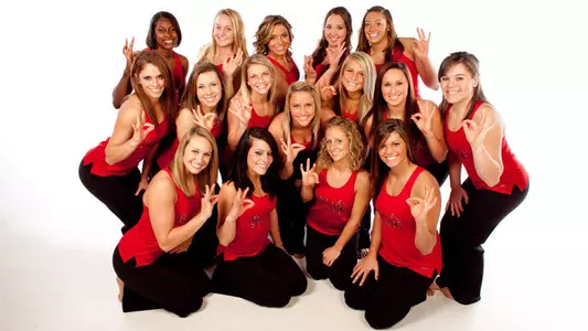 Gymnastics Team Opens Season at Pittsburgh