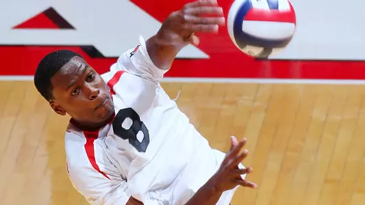 No. 15 Men's Volleyball Downs Quincy