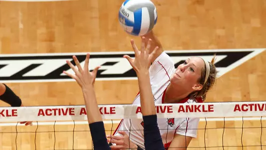 Volleyball Unable To Stop Top-Seeded Huskies