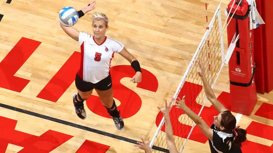 Women?s Volleyball Rebounds With Sweep Of Buffalo