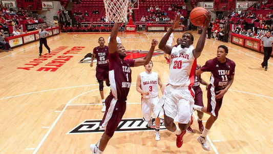 Men's Basketball Rolls Past Texas Southern, 64-53