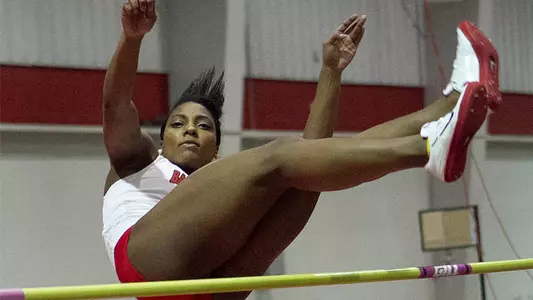 Sophomore Rebecca Lomax Leads T&F at Meyo Invite