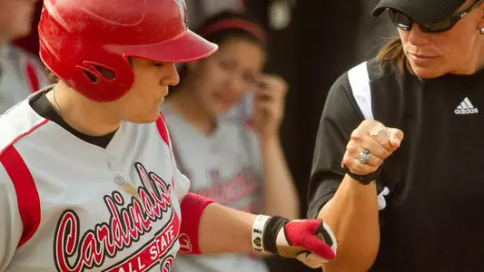 Softball Sweeps Miami Series after 1-0 Shutout