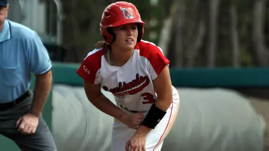 Softball Records Split Versus Pittsburgh, Radford