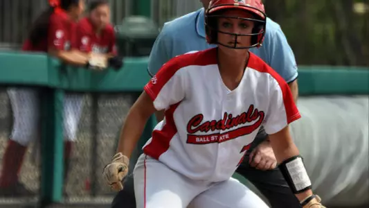 Softball Opens MAC Play 2-0 at Ohio