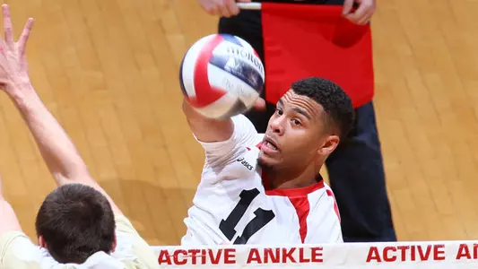 Men?s Volleyball Sweeps Quincy In MIVA Action