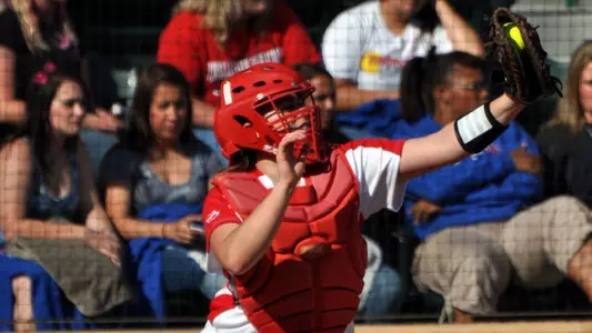 Softball Heads to Indiana for Midweek Contest