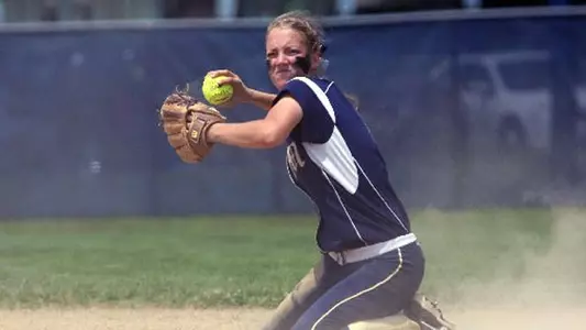 Hanne Stuedemann Earns ?Miss Softball? Award