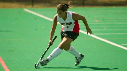 Field Hockey Falls to No. 10 Northwestern, 8-0