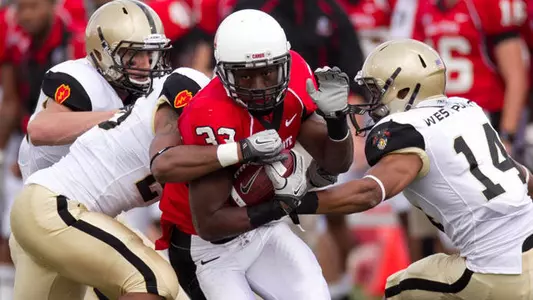 Football Earns 41-30 MAC Road Victory at CMU