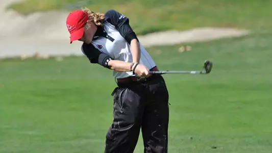 Women?s Golf Second, Hague Leading at Preview
