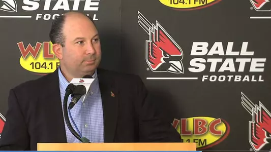Football's Lembo Speaks at Dinner and Alumni Event
