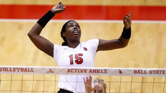 Volleyball Drops 3-1 Decision To Eastern Michigan