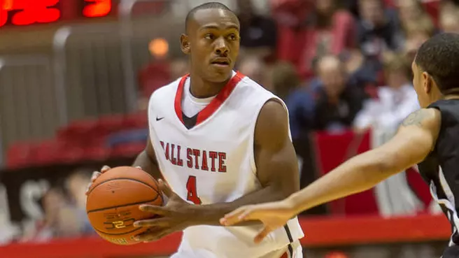 Men's Basketball Team Falls to Indiana State