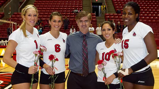 Women?s Volleyball Swept By Northern Illinois