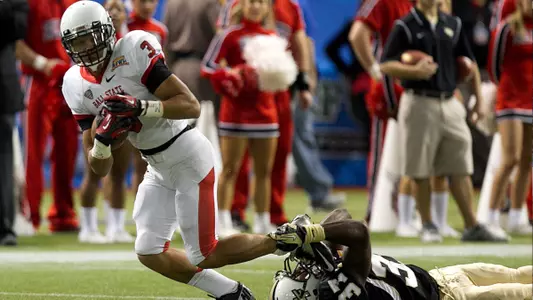 Football Falls to UCF at Beef 'O' Brady's Bowl