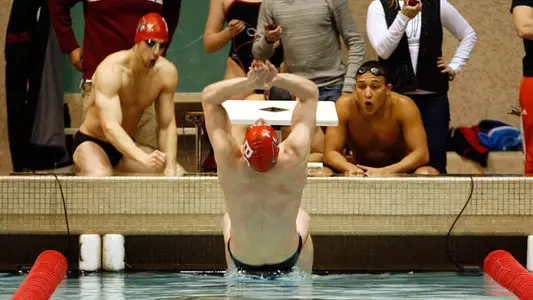 Men?s S&D Sixth After Day 1 of MAC Championships