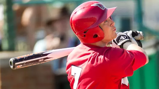 Baseball Suffers Loss to Nationally Ranked Kentucky