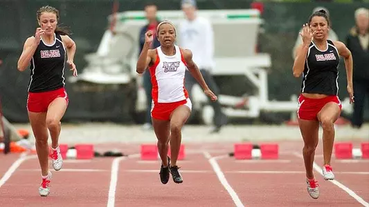 Outdoor T&F Posts 21 Top-10s at Polytan Invitational