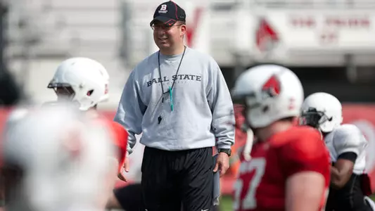 Football Welcomes Special Guest to Spring Practice