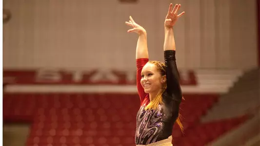 Gymnasts Suffers Narrow Loss at Iowa