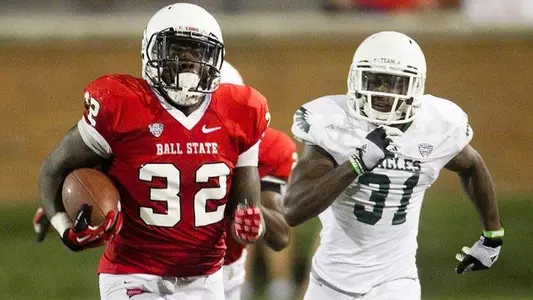 Football Defeats MAC Foe EMU in Season Opener, 37-26