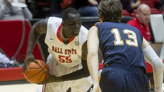Cardinals Visit Bowling Green for Saturday Men's Hoops