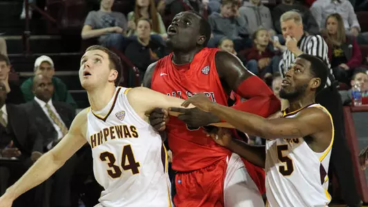 Men's Basketball Falls at Central Michigan, 71-57