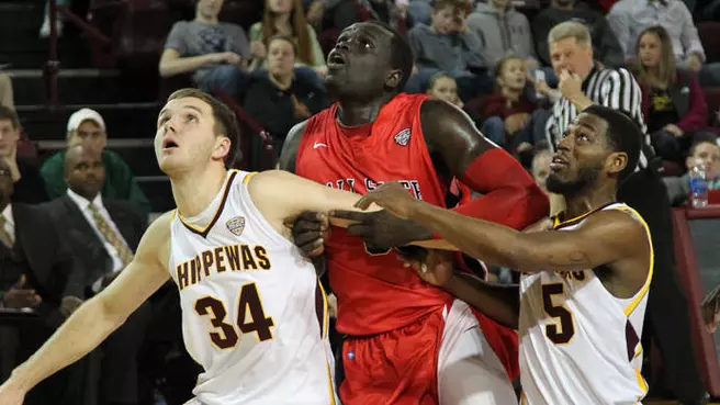 Men's Basketball Falls at Central Michigan, 71-57
