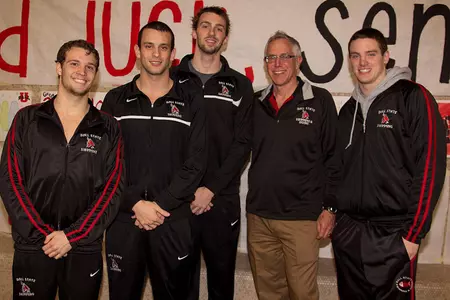 Men's and Women's S&D Earn Wins on Senior Night
