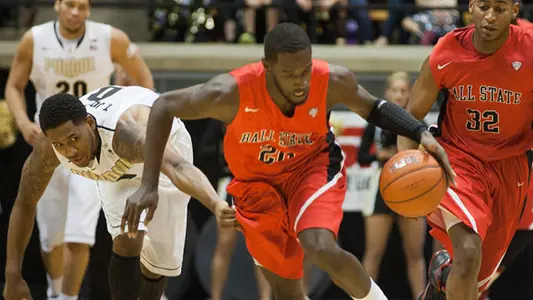 Cardinals Host Marian for Men?s Hoops Exhibition