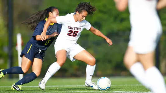 Soccer Picks Up Two More Spring Wins