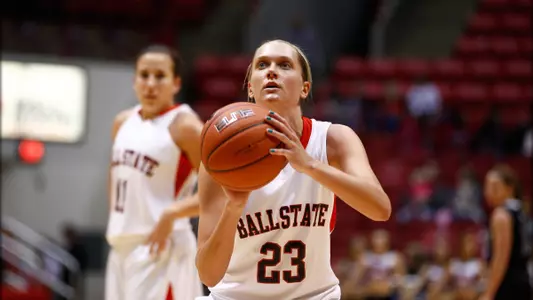 WBB Suffers 63-58 Loss in Home Opener