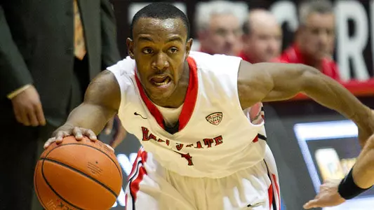 MBB Uses Clutch Foul Shooting to Down NIU, 56-52