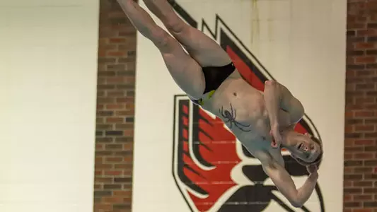 Men's Swim and Dive Falls to Evansville